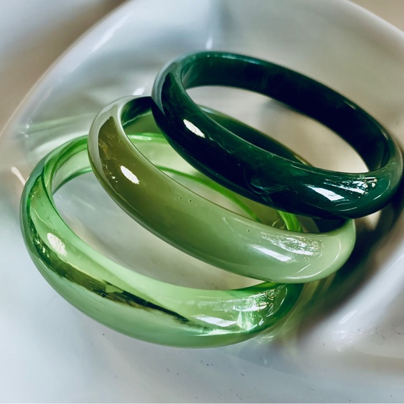 COPY - 3 PCS MINIMALIST ACRYLIC BRACELETS - Picture 6 of 8